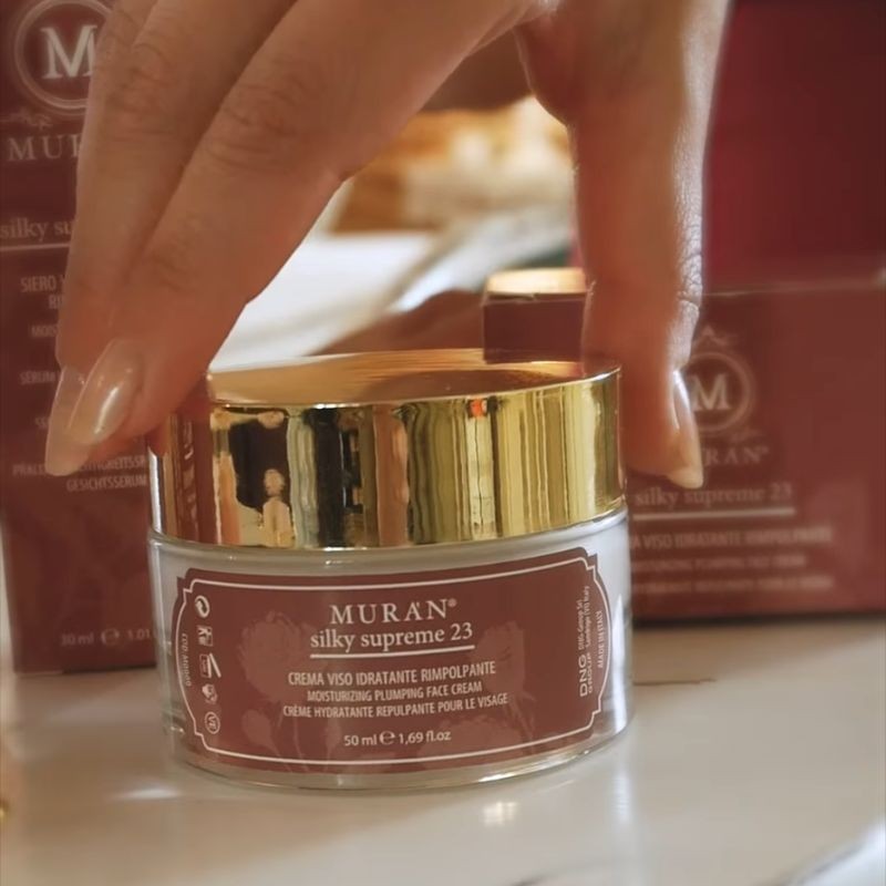 Muran - Silky Supreme 23 Crema viso (50ml) Crema viso rimpolpante Muran - Silky Supreme 23 Crema viso (50ml) Crema viso rimpolpante