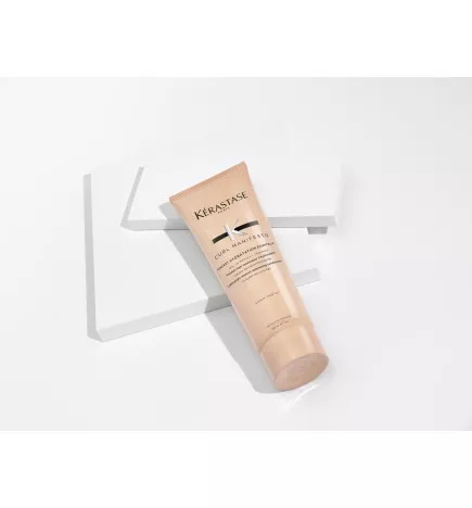 CURL MANIFESTO - Essential Hydration Found (250ml) Balsamo leggero